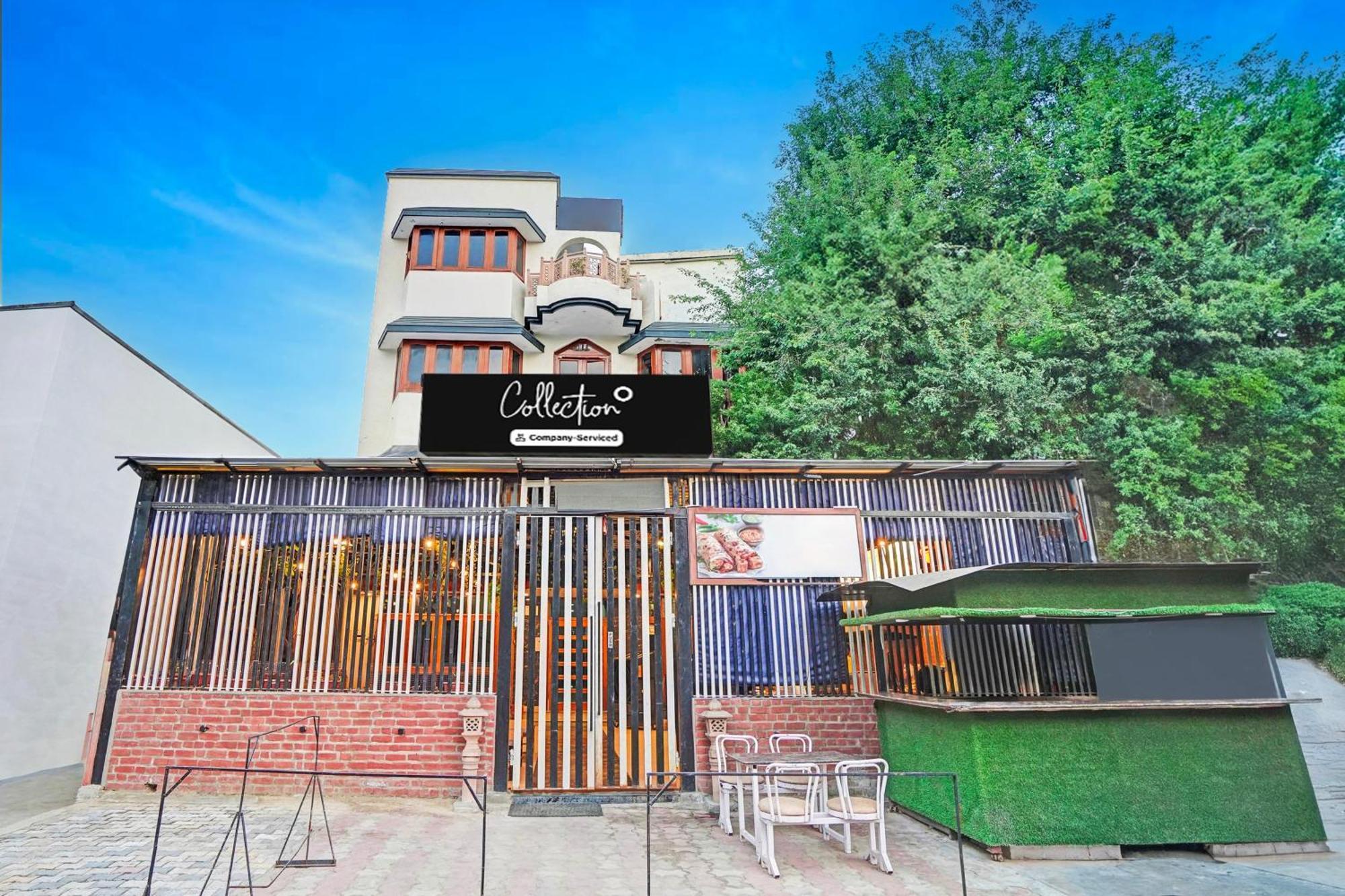 Capital O 15091 Gaurav Boarding House Hotel Mathura Exterior foto